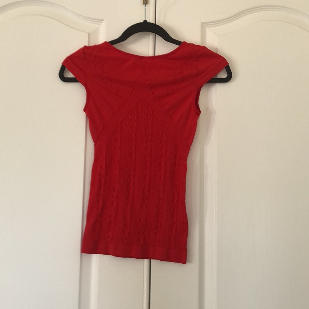 Red Top - Picture 2 of 2
